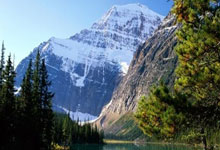 九游体育-足球锦标赛，皖南铁骑队与庐州海豚队翻盘，阵地战处理得当！轮换效果显现的简单介绍